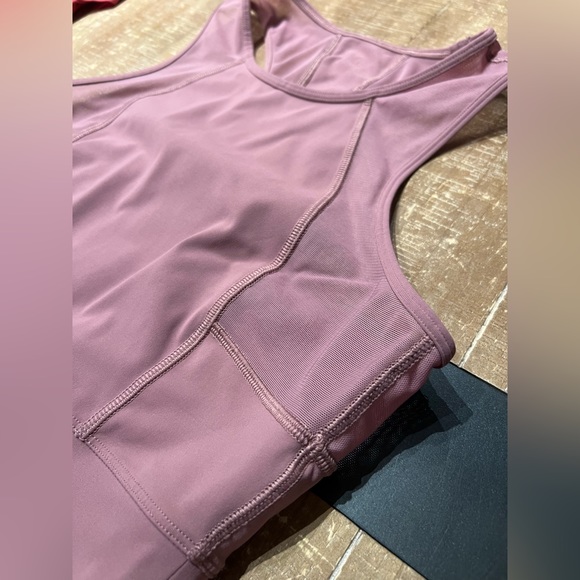 Lululemon Laser Speed Train Tank - Picture 5 of 9